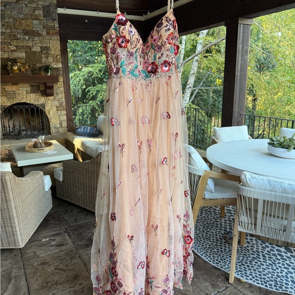 Mac Duggal Dresses & Skirts - Mac Duggal Floral Embroidered Gown with Spaghetti Straps